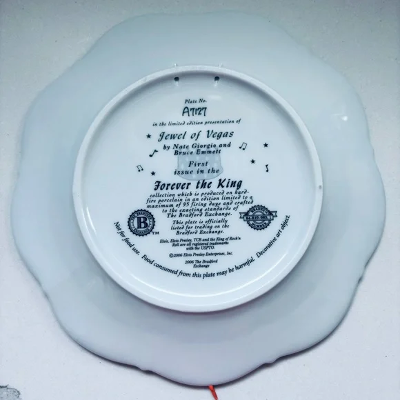 Elvis Bundle: Pez Tin, Jewel of Vegas Plate, 2 Ornaments, Tin - Picture 7 of 11